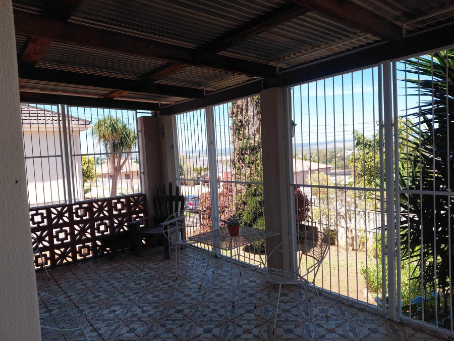 4 Bedroom Property for Sale in Van Riebeeck Hoogte Eastern Cape